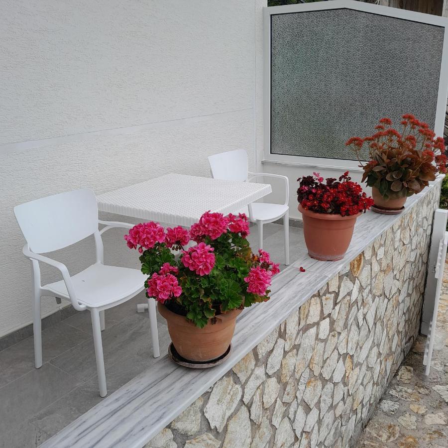 Luxury Dennis Home Sarandë Eksteriør bilde