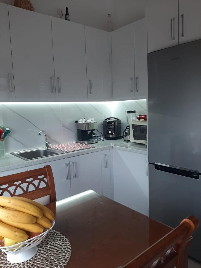 Luxury Dennis Home Sarandë Eksteriør bilde