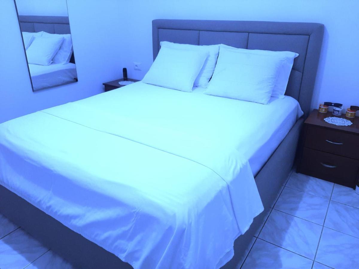 Luxury Dennis Home Sarandë Eksteriør bilde