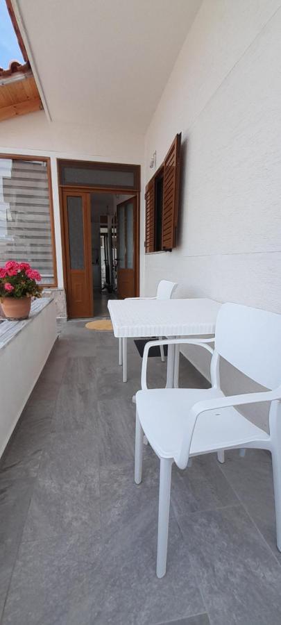 Luxury Dennis Home Sarandë Eksteriør bilde
