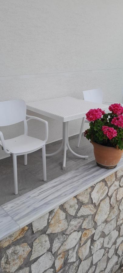 Luxury Dennis Home Sarandë Eksteriør bilde